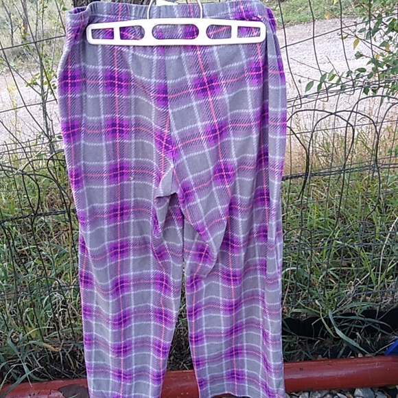 Pajama Set - Picture 6 of 7